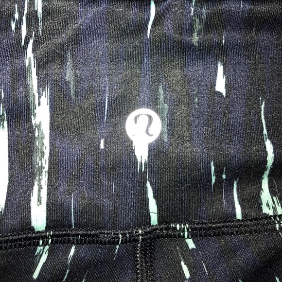 Lululemon Wunder under crop 8 - Picture 2 of 3